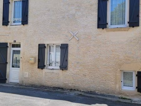maison en pierre rénovée au calme proche tous commerces