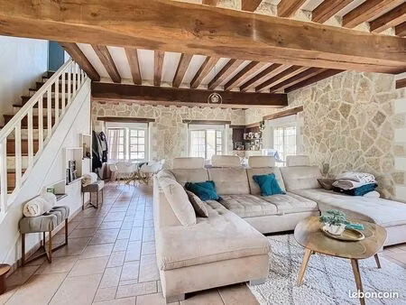 jolie maison de campagne