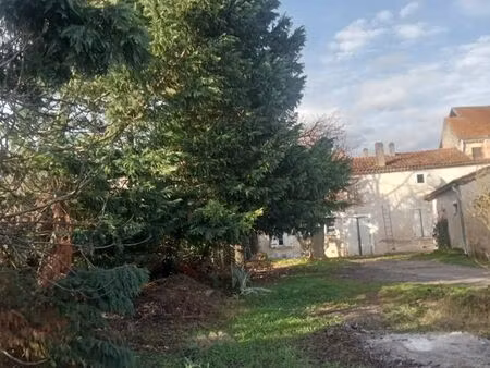 maison avec jardin 1500m2