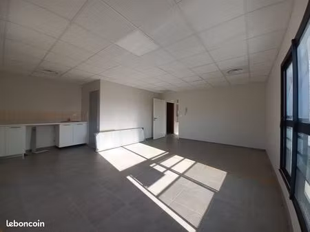 bureaux 40 m² l'isle-jourdain