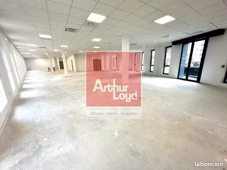 bureaux 426 m²