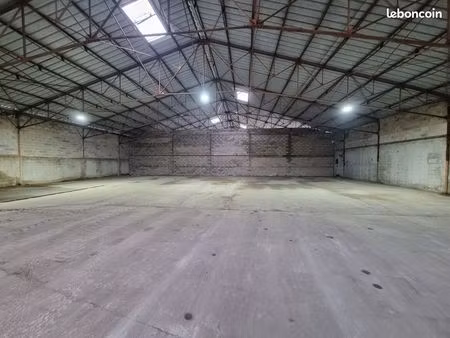 local 727m2 à condom