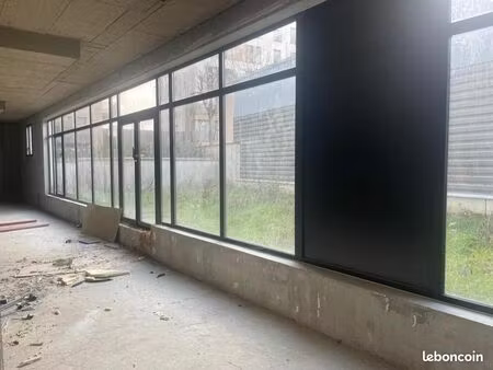 local commercial 213 m²