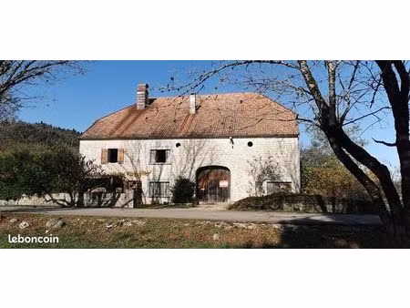 maison 10 pièces 205 m²