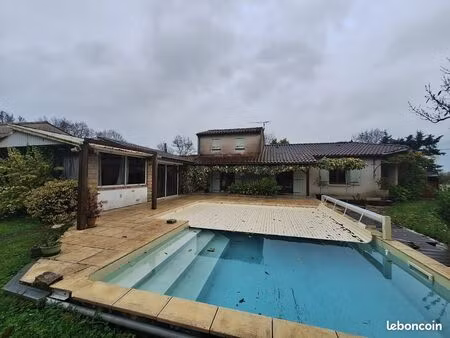 pavillon 6 pièces 145 m²