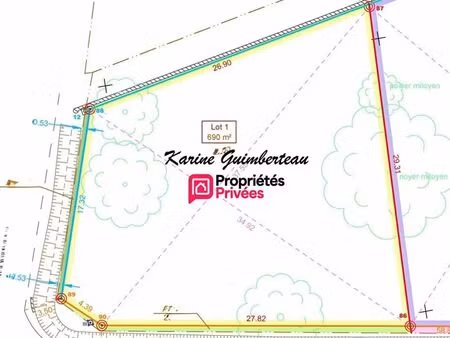 terrain 690 m² lussac