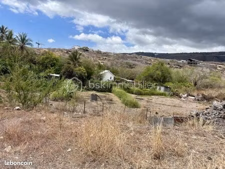 terrain 4 500 m² saint paul