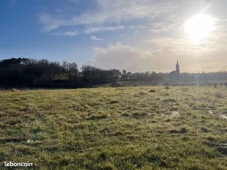 terrain 960 m² saint seurin de bourg