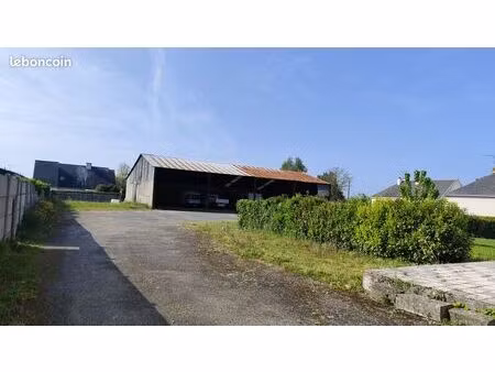 hangar de 513 m2 sur une parcelle de 1800m2