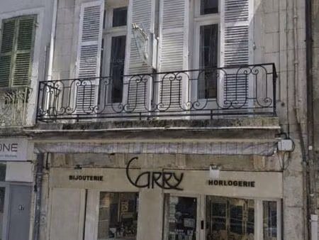 local commercial hyper centre