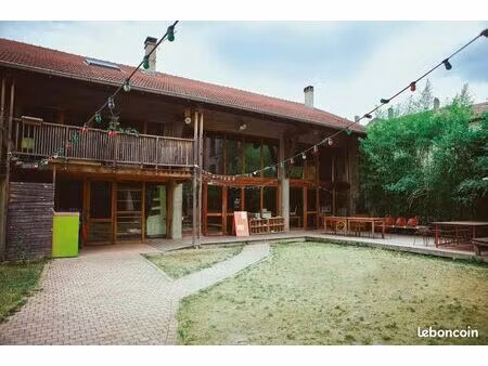 propriété de 253m² avec jardin en ville