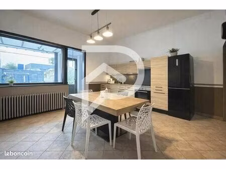 maison 5 pièces 130 m²