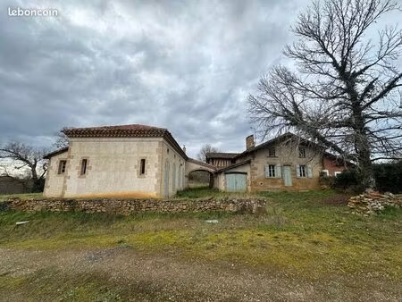 maison 6 pièces 270 m²