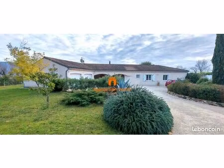 villa 8 pièces 152 m²