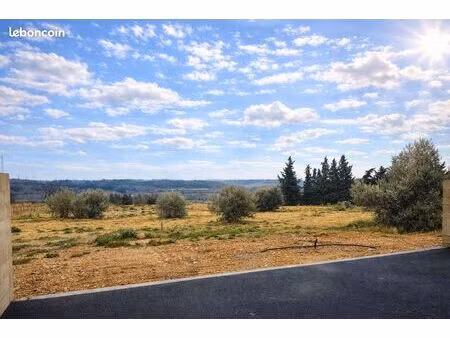 terrain 852 m² estézargues