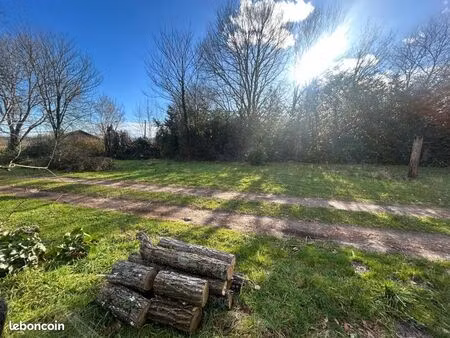 terrain 636 m² josse