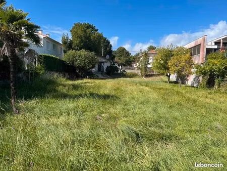 terrain 1 056 m² clermont saves