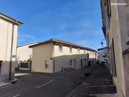 immeuble 128 m² gondreville