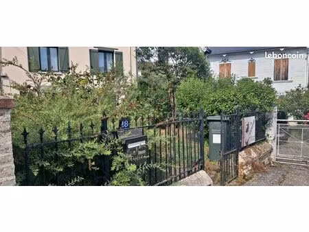 ravissante maison en centre-ville de bernay