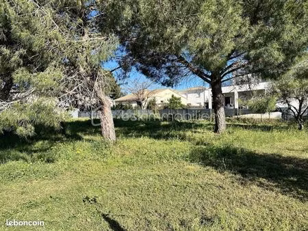 terrain 376 m² aimargues