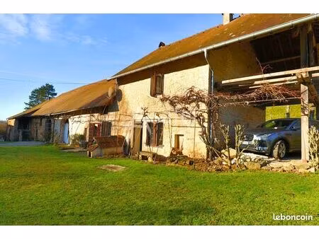 terrain 440000 m² cousance