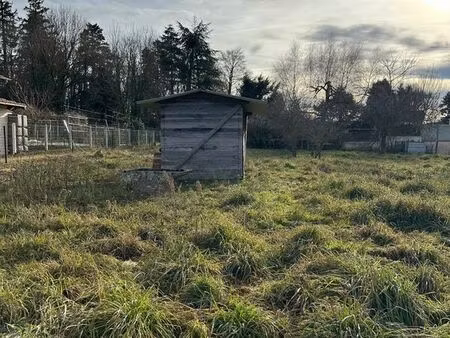 terrain 750 m² saint-martin-d'estréaux