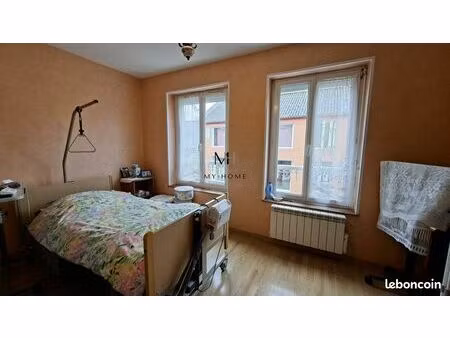 immeuble 90 m² pré-en-pail-saint-samson