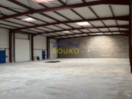 local 240 m² dieulouard