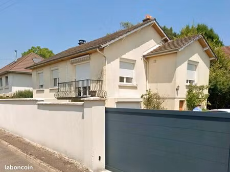 maison meublée à nuits saint georges