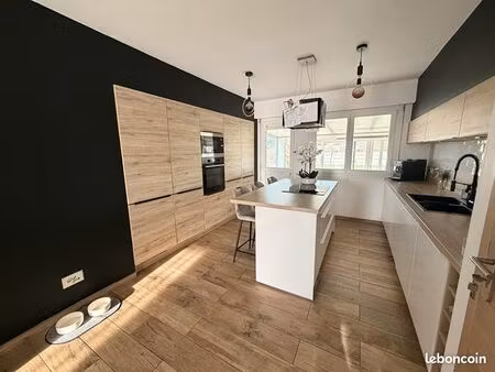 maison 5 pièces 154 m²