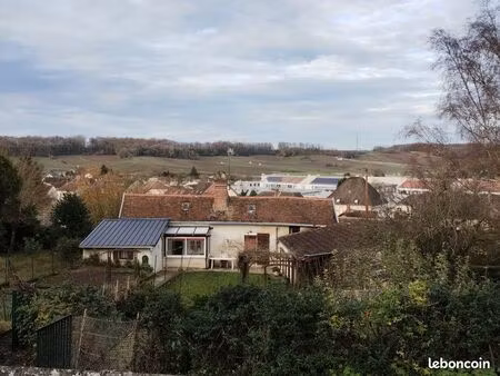 maison de 95 m2 bien située