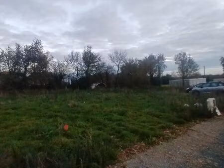 terrain constructible viabilisé 345 m2