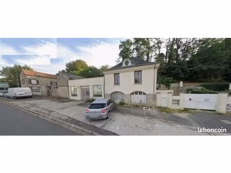 atelier avec habitation