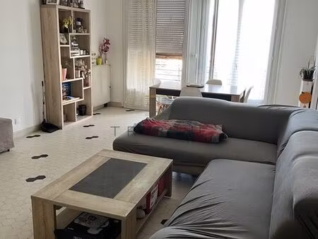 immeuble 148 m² le passage