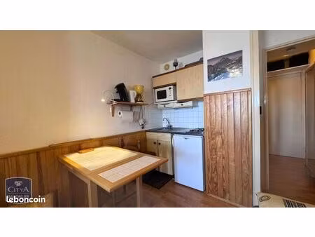 studio 1 pièce 18 m²