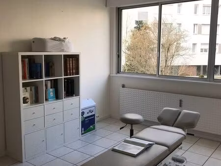 cabinet médical  bureaux