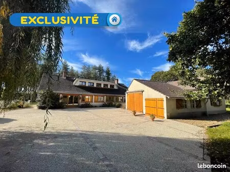 maison 5 pièces 213 m²