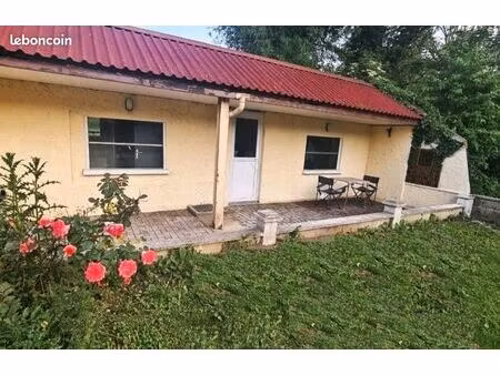 mini-maison 20m2 toutes charges comprises (meublée avec terrasse et jardin)