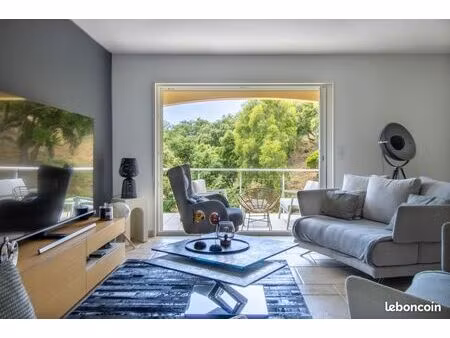 villa 4 pièces 123 m²