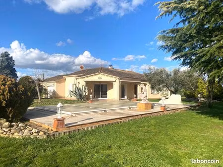 villa 6 pièces 164 m²