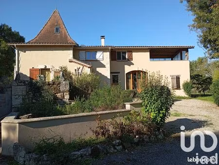 propriété 5 pièces 133 m²