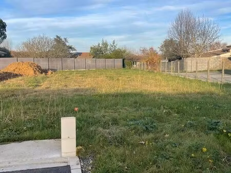 terrain viabilise saint germain du puch