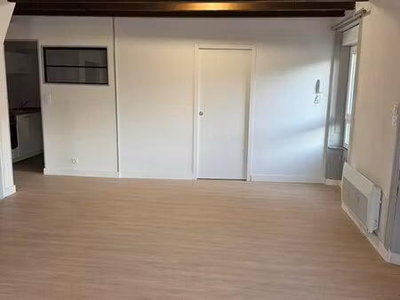 à louer — duplex t5 en centre-ville de mordelles (35)