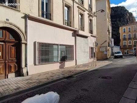 local commercial 156 m²