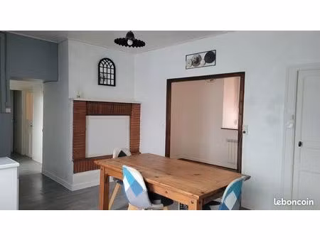 maison mitoyenne en pierres 3 pièces- 60m2