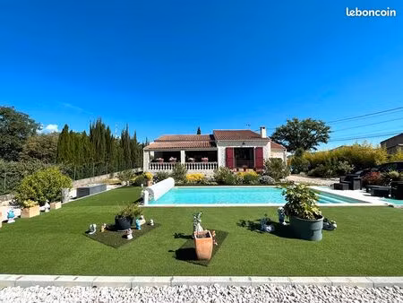 villa 4 pièces 96 m²
