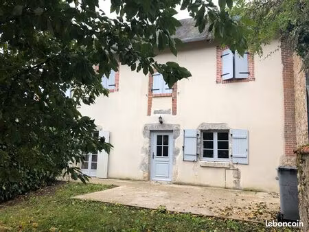 maison de charme t3 avec jardin centre bourg