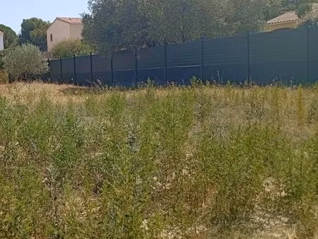 terrain 480 m² saint saturnin les avignon