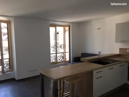 t2 de 37m2 dans le centre de thônes