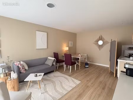 bureaux 173 m² cognac